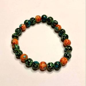 Multi colored acrylic beaded bracelet
